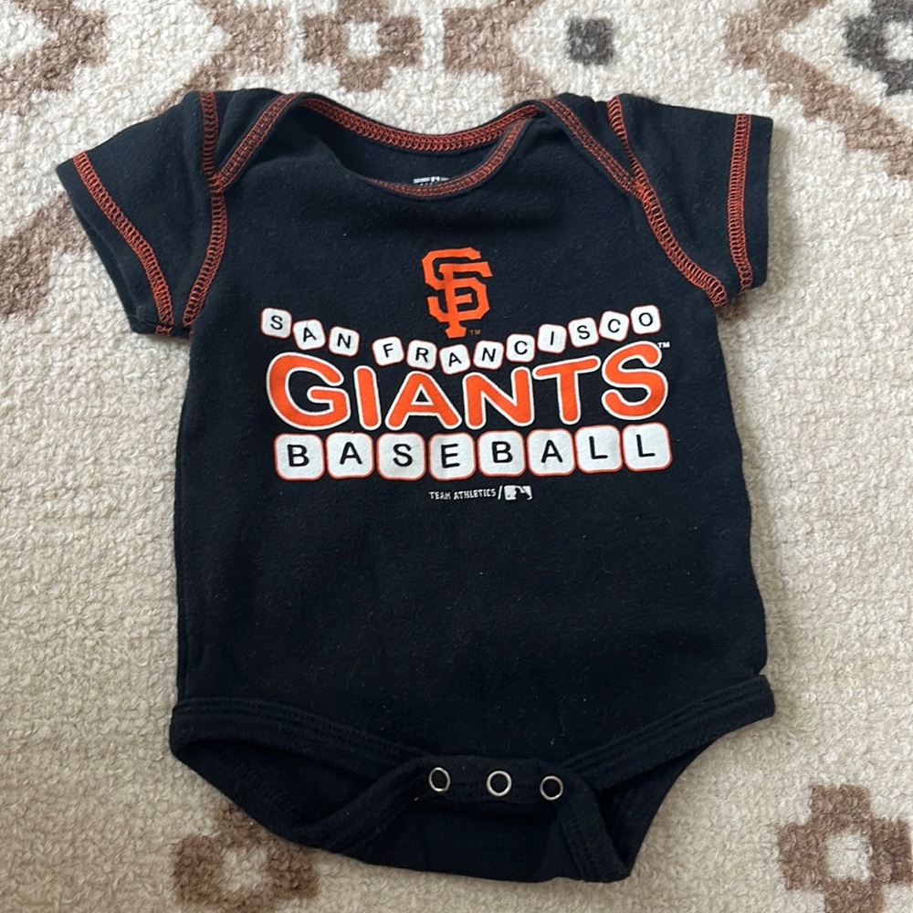 Genuine merchandise 0-3 months onesie one piece bodysuit sf giants San Francisco